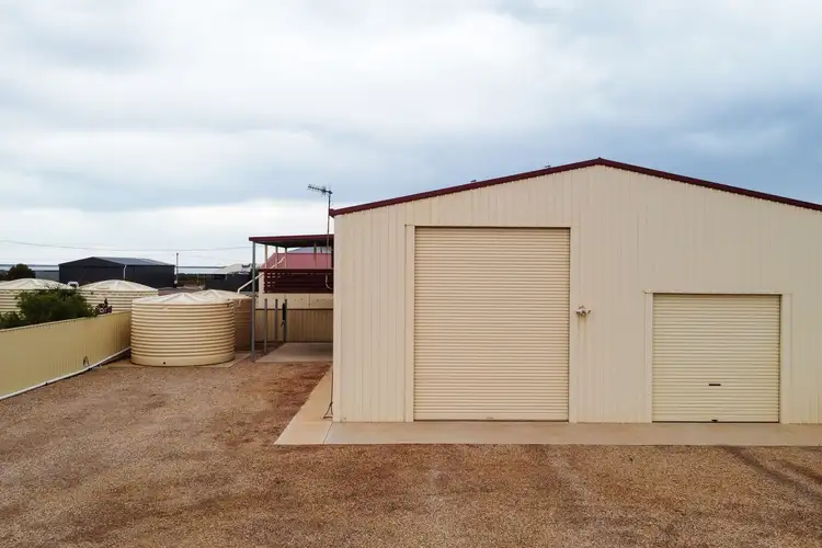 43 Wellington Road, Cowell SA 5602