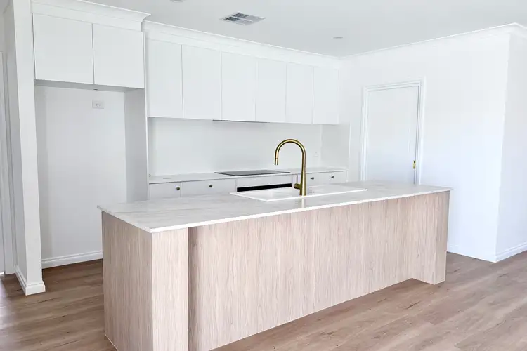 Second view of Homely house listing, 5 Baymore Rise, Mildura VIC 3500