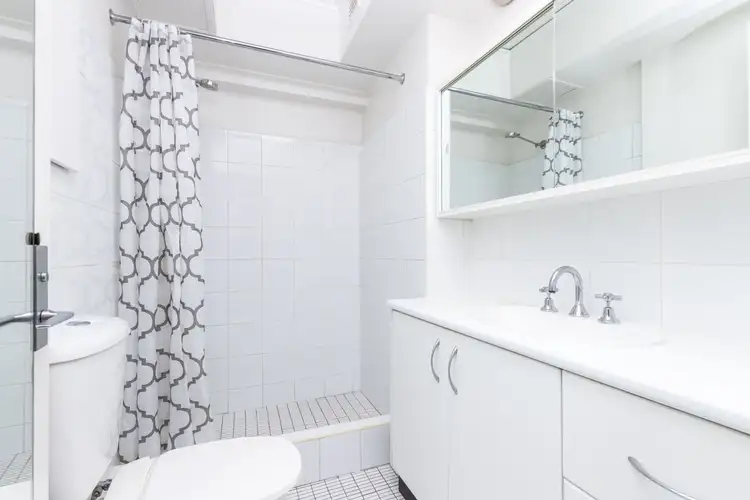 Third view of Homely apartment listing, 296/27 Park Street, Sydney NSW 2000