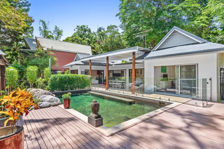 6 Oak Street, Oak Beach QLD 4877