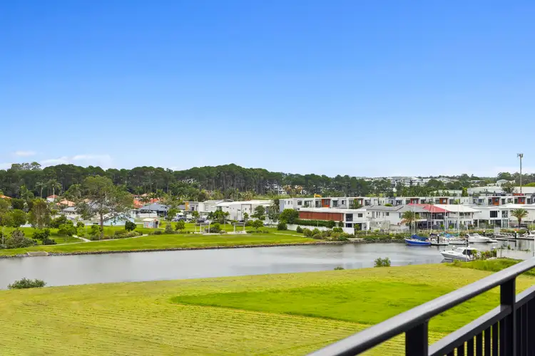 2602/2-8 Athena Boulevard