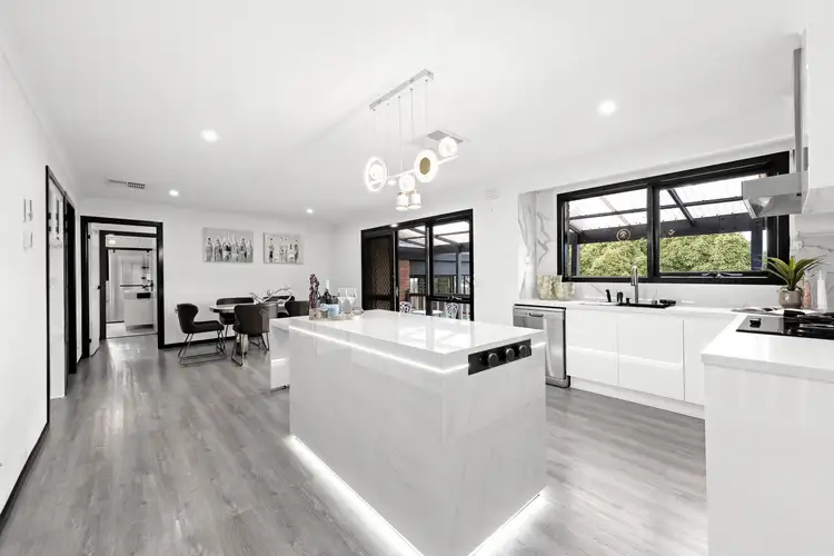 6 Dunloe Rise, Templestowe VIC 3106