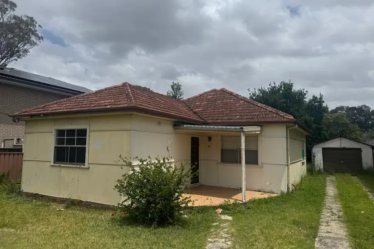 4 Desmond Street, Merrylands NSW 2160