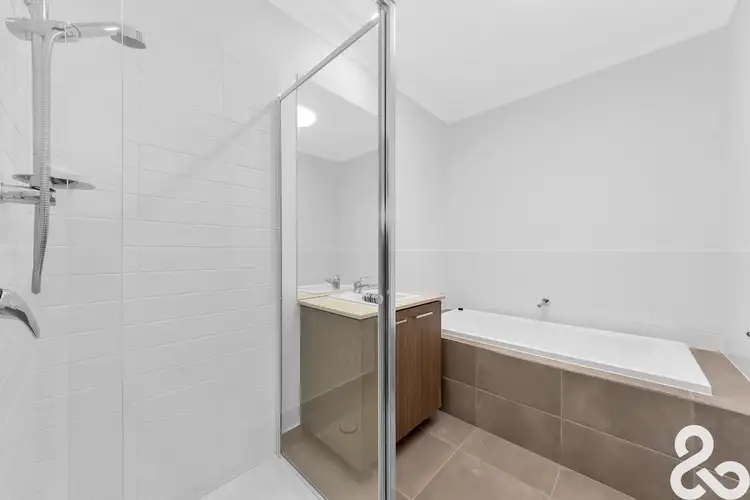 Fifth view of Homely house listing, 5 Stargard Walk, Wollert VIC 3750