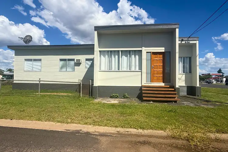 1 Thorn Street, Warra QLD 4411