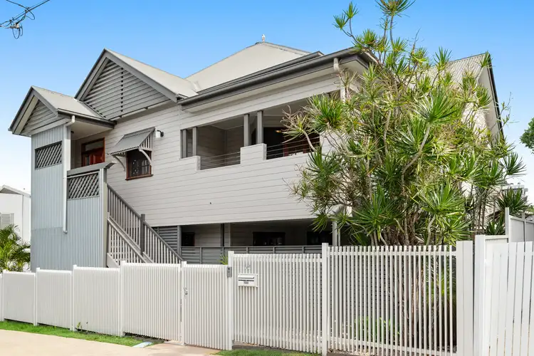 Second view of Homely house listing, 32 Llewellyn Street, Kangaroo Point QLD 4169