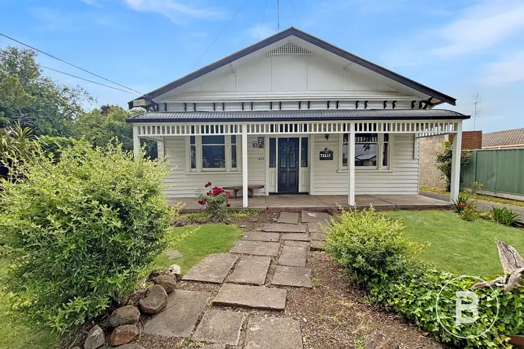 611 Ascot Street South