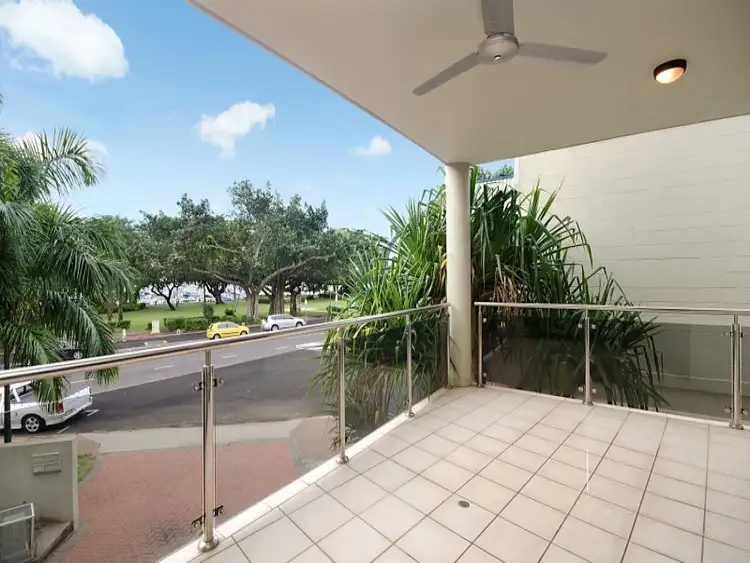 1/22 The Strand, North Ward QLD 4810