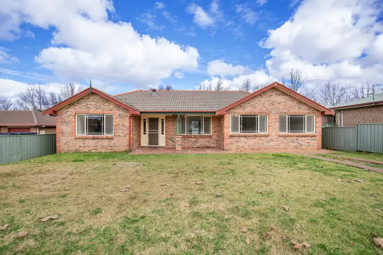 6 Fiona Place, Armidale NSW 2350
