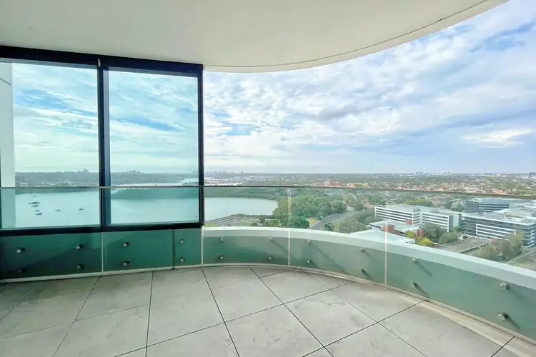 1608/8 Walker Street