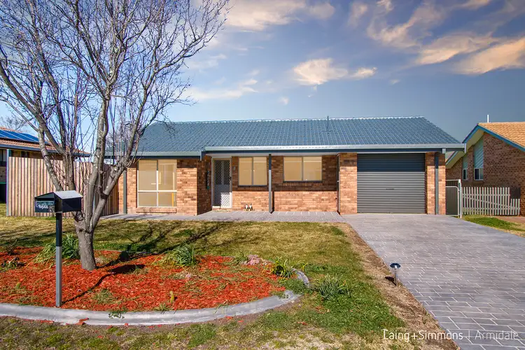 8 Hunt Avenue, Armidale NSW 2350