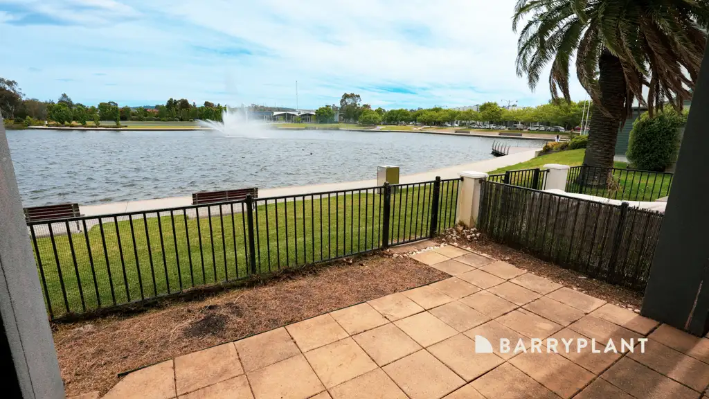 Main view of Homely townhouse listing, 7/2 The Entrance, Pakenham VIC 3810