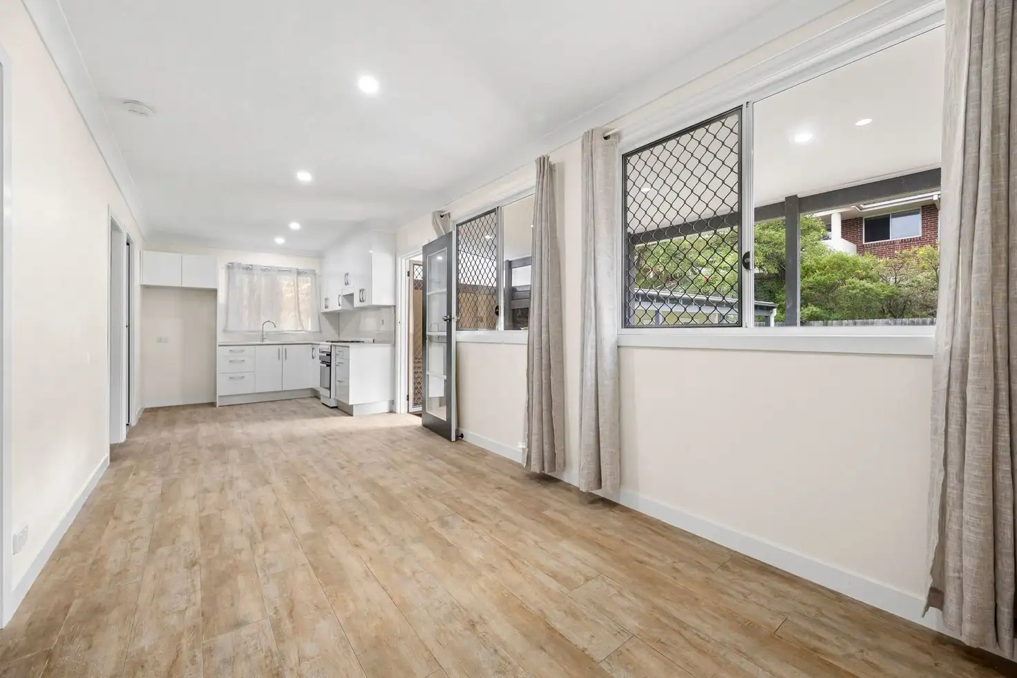 Main view of Homely unit listing, 2/1247 Pittwater Road, Narrabeen NSW 2101