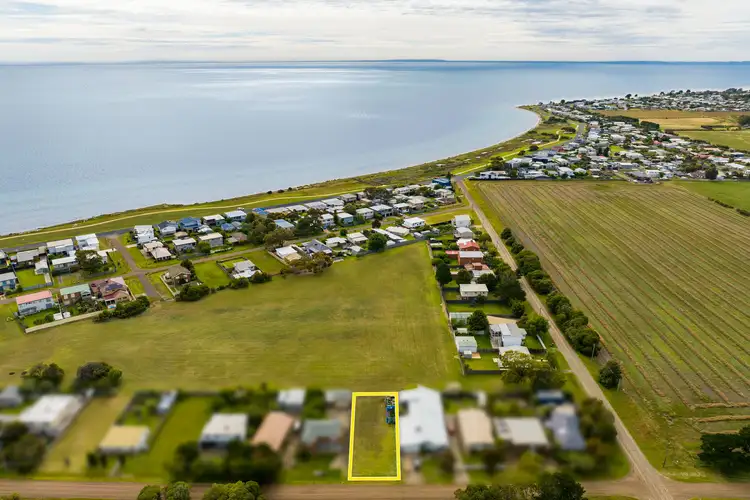37 Grassy Point Road, Indented Head VIC 3223