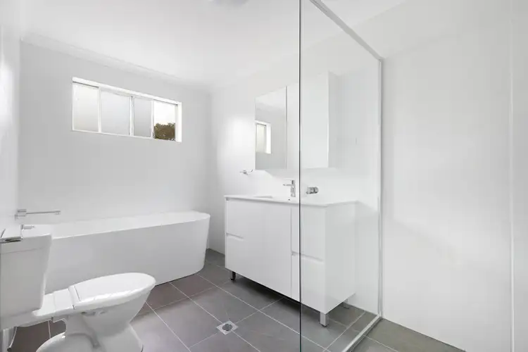 Fourth view of Homely house listing, 4/6 Short Street, Thornleigh NSW 2120