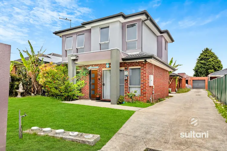 1/10 Sunset Grove, Dandenong VIC 3175