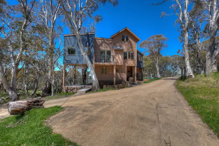 Winter Sun/2 Billy Button Lane, Dinner Plain VIC 3898