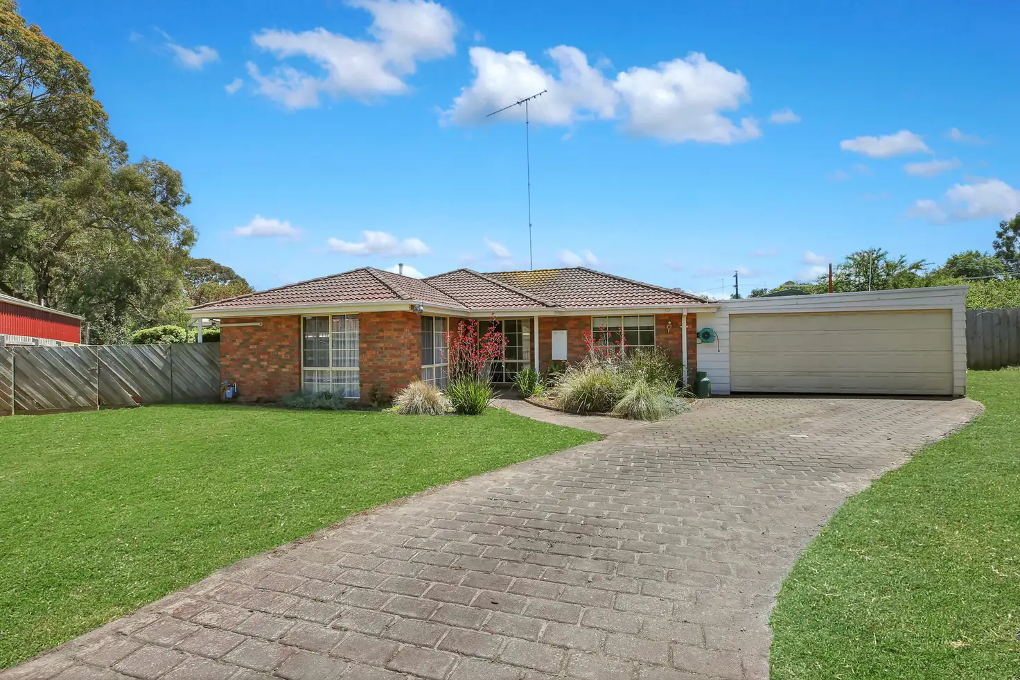 Main view of Homely house listing, 18 Adam Court, Drouin VIC 3818