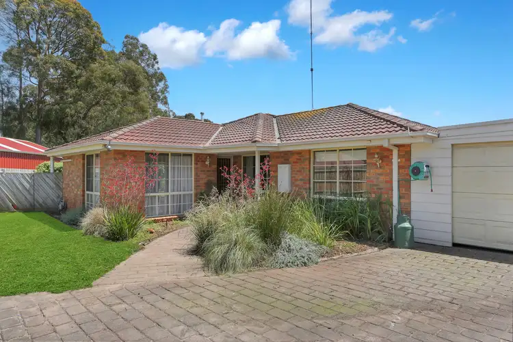 Second view of Homely house listing, 18 Adam Court, Drouin VIC 3818