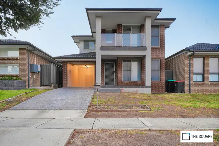 19 Parkway Avenue, Glenmore Park NSW 2745