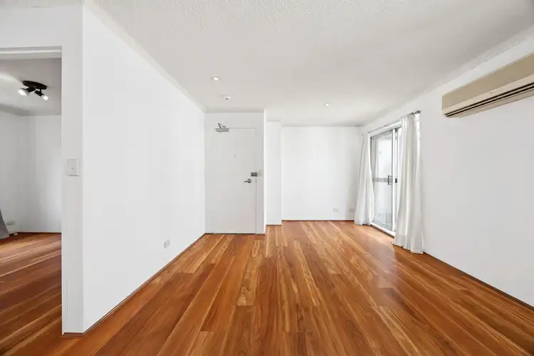 9/5 Sturdee Parade, Dee Why NSW 2099