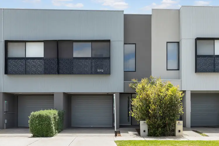 79 Edgar Avenue, Cranbourne South VIC 3977
