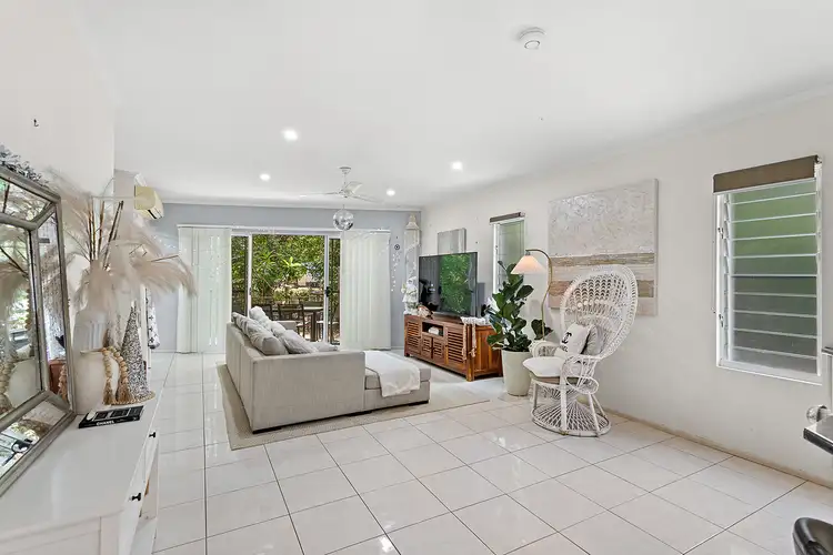 5/6 Salmon Street, Cannonvale QLD 4802