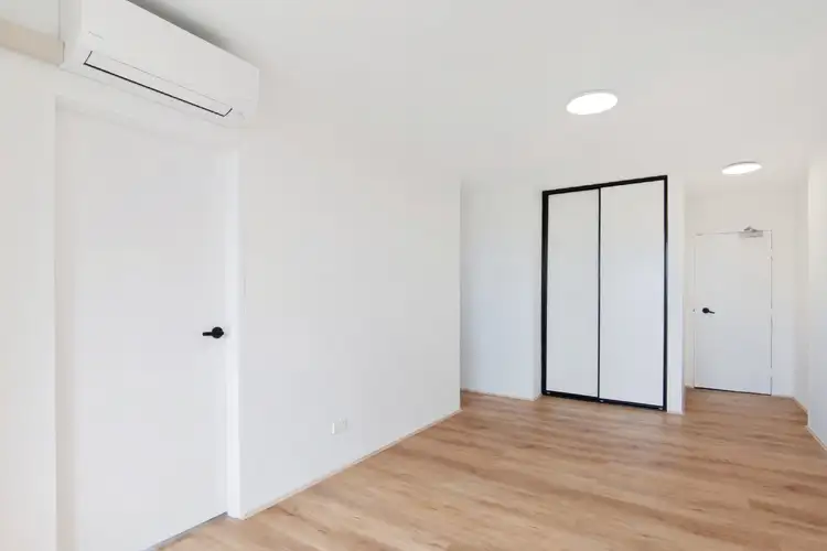 Fifth view of Homely apartment listing, 7/66 Ernest Street, Crows Nest NSW 2065