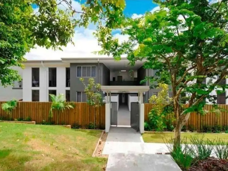 15/11 Riding Road, Hawthorne QLD 4171