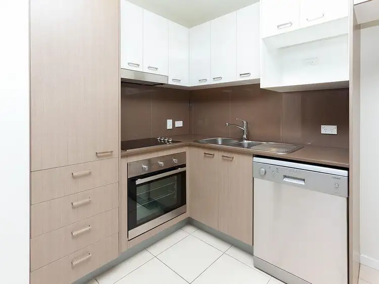 Third view of Homely apartment listing, 15/11 Riding Road, Hawthorne QLD 4171