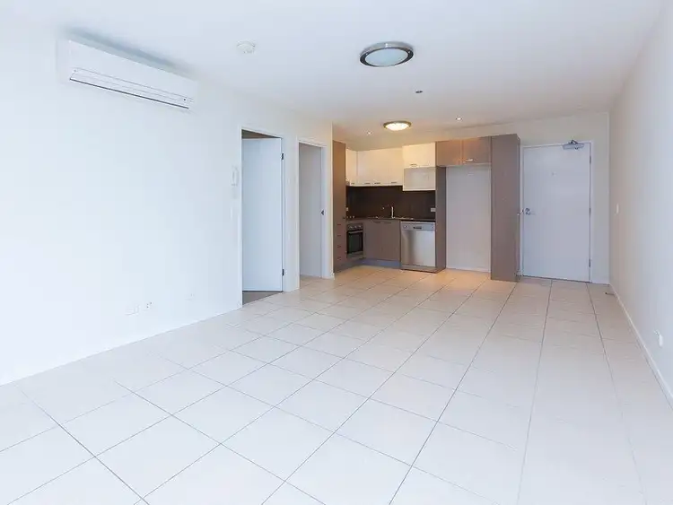 Fourth view of Homely apartment listing, 15/11 Riding Road, Hawthorne QLD 4171