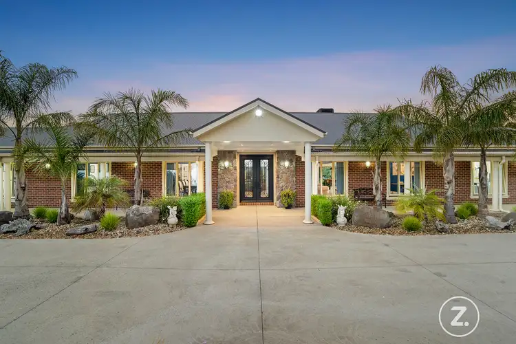 8 Nicola Court, Mickleham VIC 3064