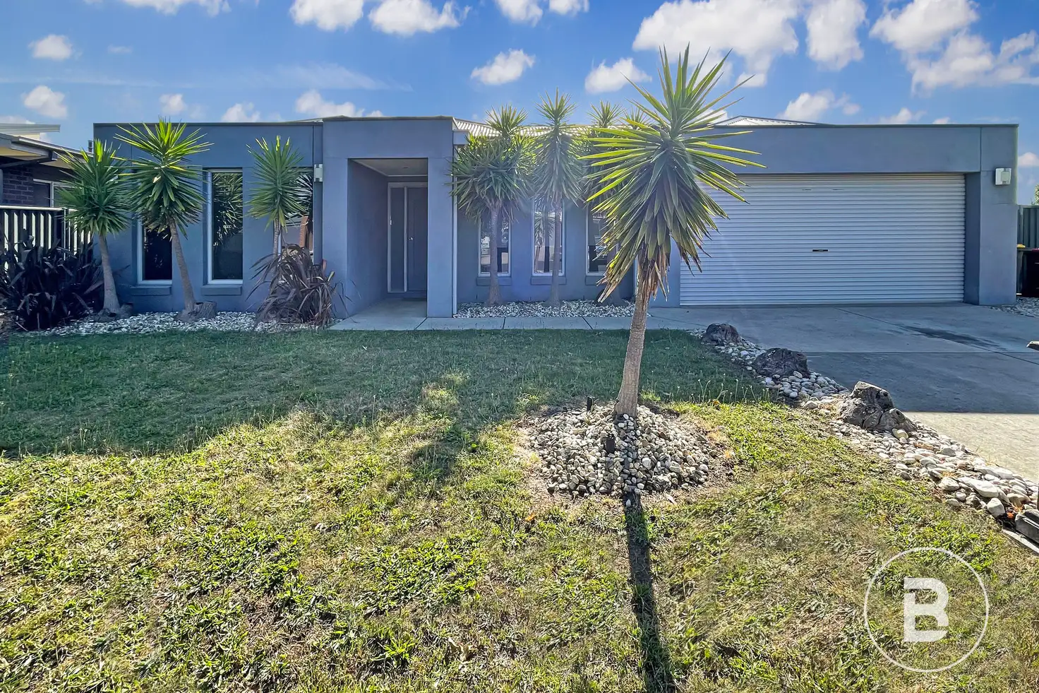 Main view of Homely house listing, 2 Perendale Street, Alfredton VIC 3350