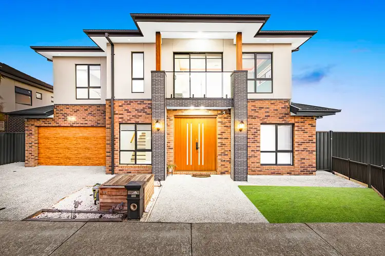 99 Atherstone Boulevard, Strathtulloh VIC 3338