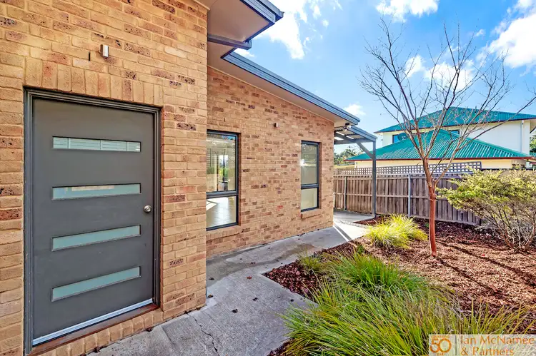 1/3 Winter Place, Jerrabomberra NSW 2619