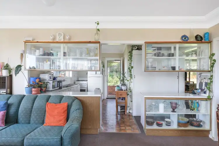 4/1 Pine Crescent, Coniston NSW 2500