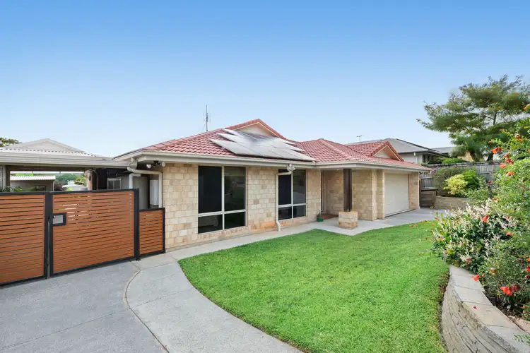 7 Gordon Place, Glass House Mountains QLD 4518