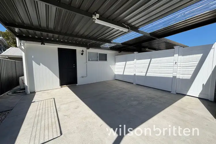 16B Kevin Street, Mannering Park NSW 2259