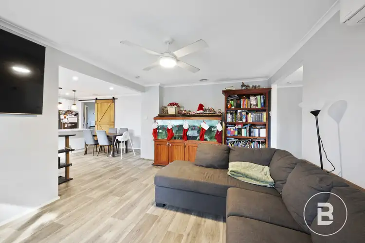 Fifth view of Homely house listing, 5 Rolf Court, Wendouree VIC 3355