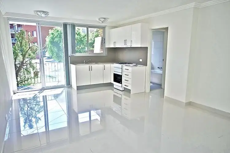 2/30 Brittain Crescent, Hillsdale NSW 2036