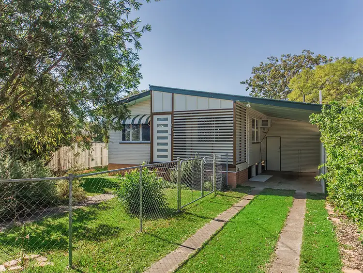 6 Walkers Lane, Booval QLD 4304