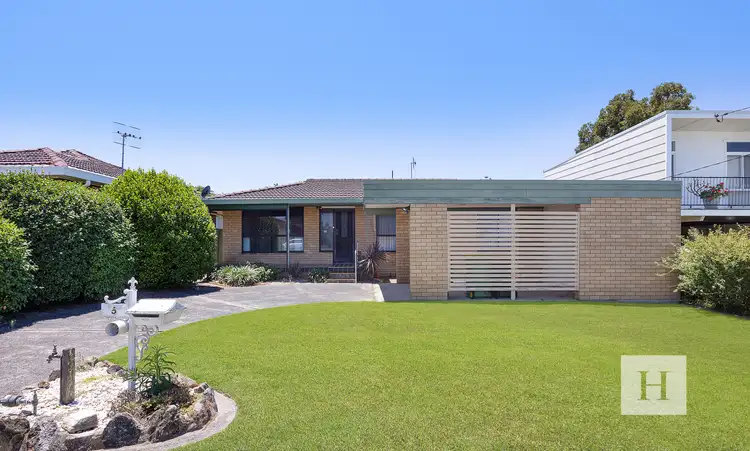 5 Crown Street, Toukley NSW 2263