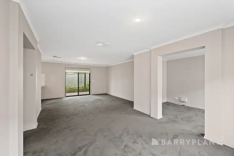 Fifth view of Homely house listing, 6 Belmar Crescent, Canadian VIC 3350