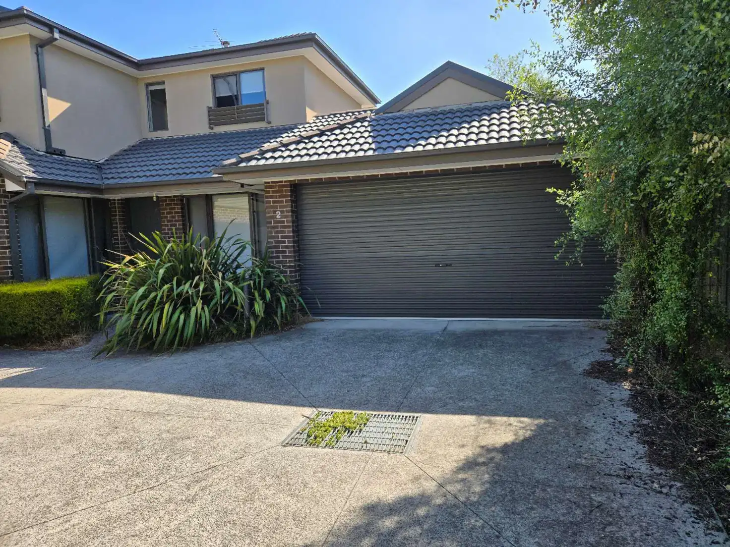 Main view of Homely townhouse listing, 2/37 Stockdale Avenue, Clayton VIC 3168