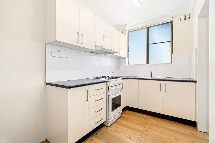 11/17 Phillip Street, Roselands NSW 2196