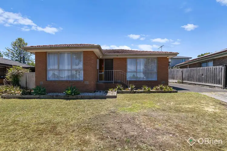34 Saxonwood Drive, Narre Warren VIC 3805
