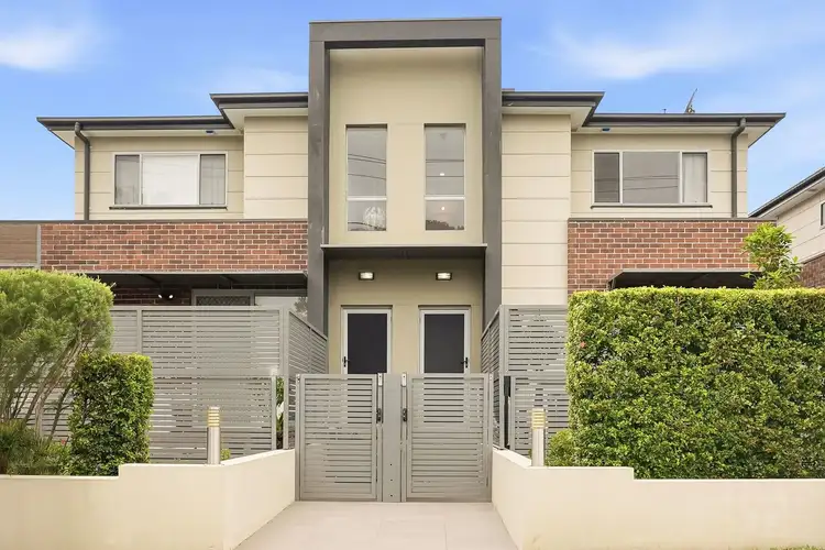 2/27 Tungarra Road, Girraween NSW 2145