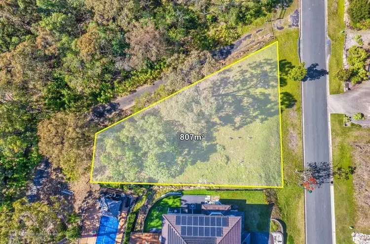 27 Tara Vista Boulevard, Highland Park QLD 4211