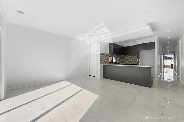 Fifth view of Homely house listing, 34 Huntingfield Street, Thornhill Park VIC 3335