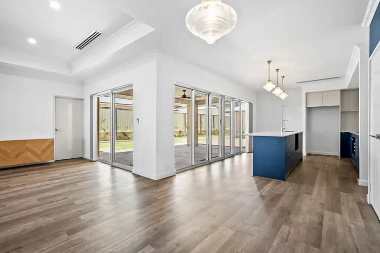 84 Balladonia Parade, Dawesville WA 6211